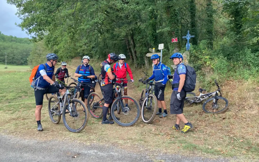 Faire du VTT près de Sarlat : les parcours VTT adaptés aux familles